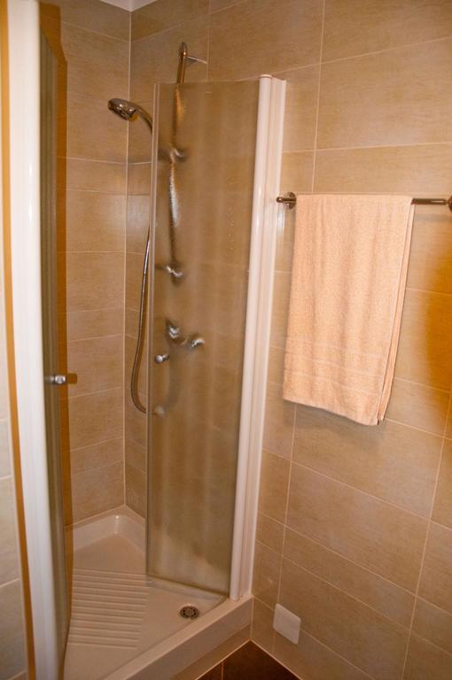 Roza Apartment Novigrad  Luaran gambar