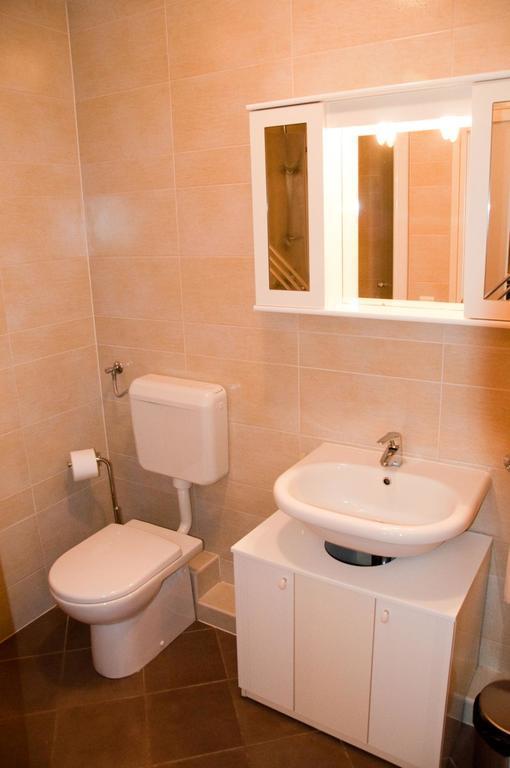 Roza Apartment Novigrad  Luaran gambar