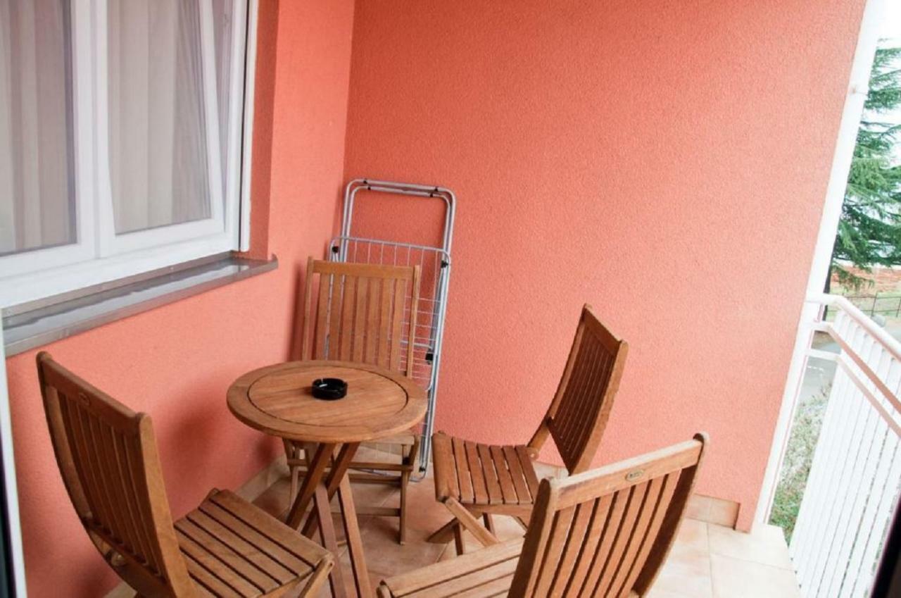 Roza Apartment Novigrad  Luaran gambar